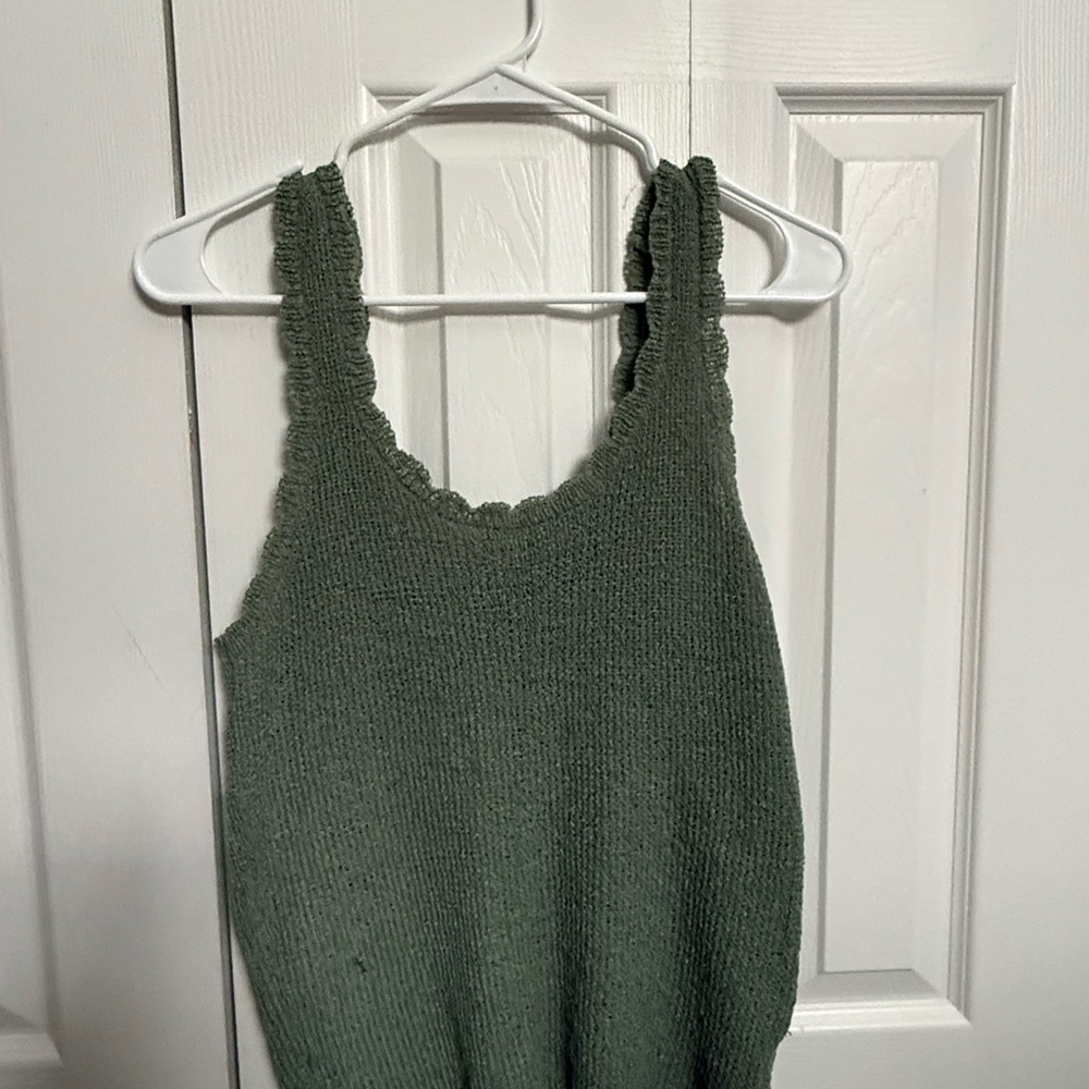 Sleeveless Knit Tank Top in Olive Green